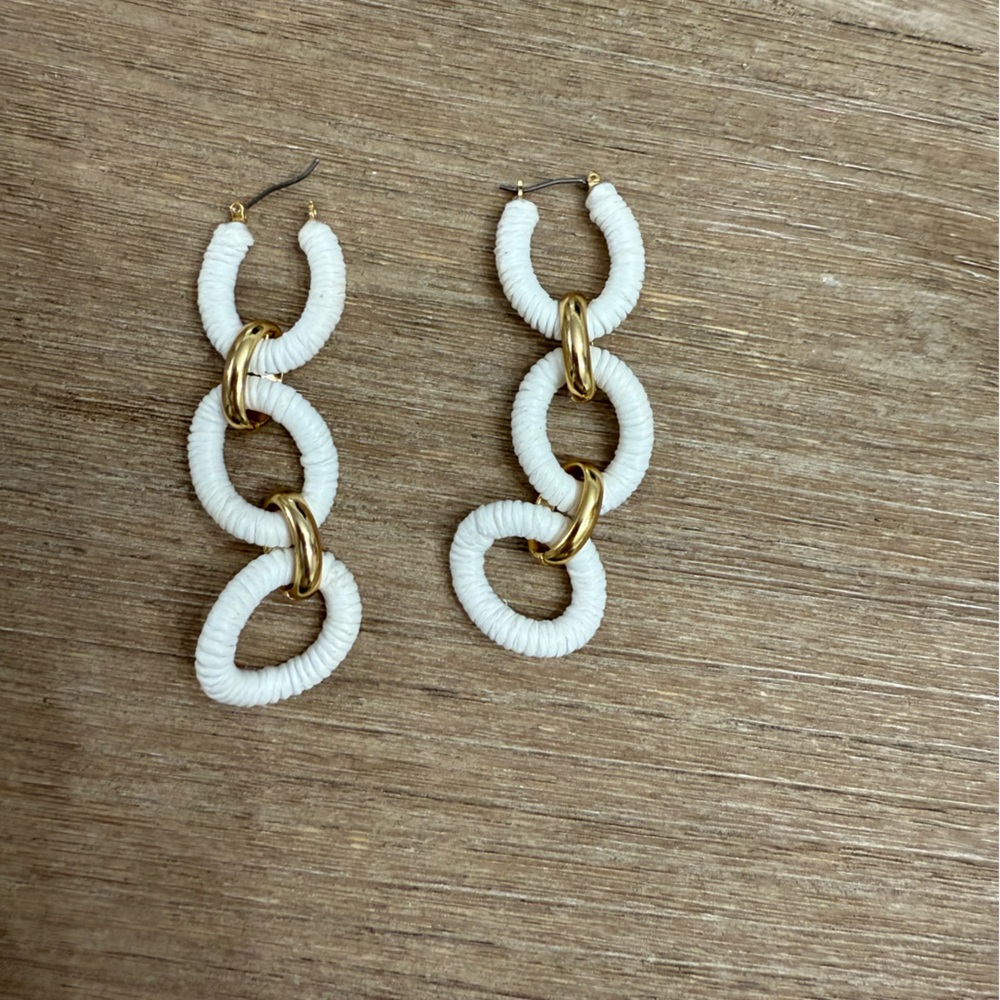 Jcrew white and gold link earrings